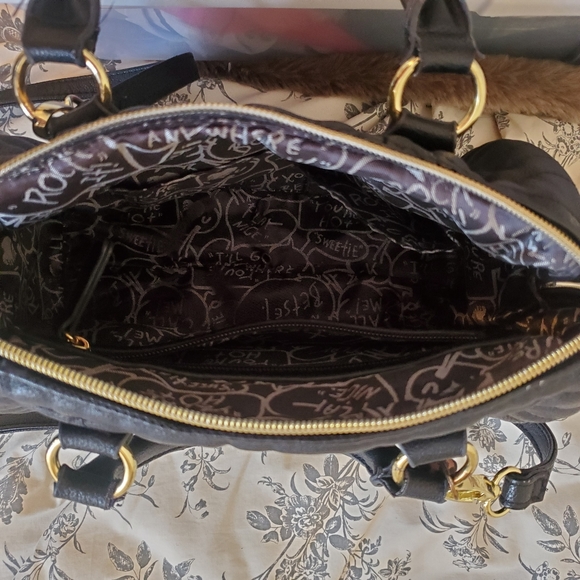 Betsey Johnson Be Mine mini satchel - Picture 3 of 7